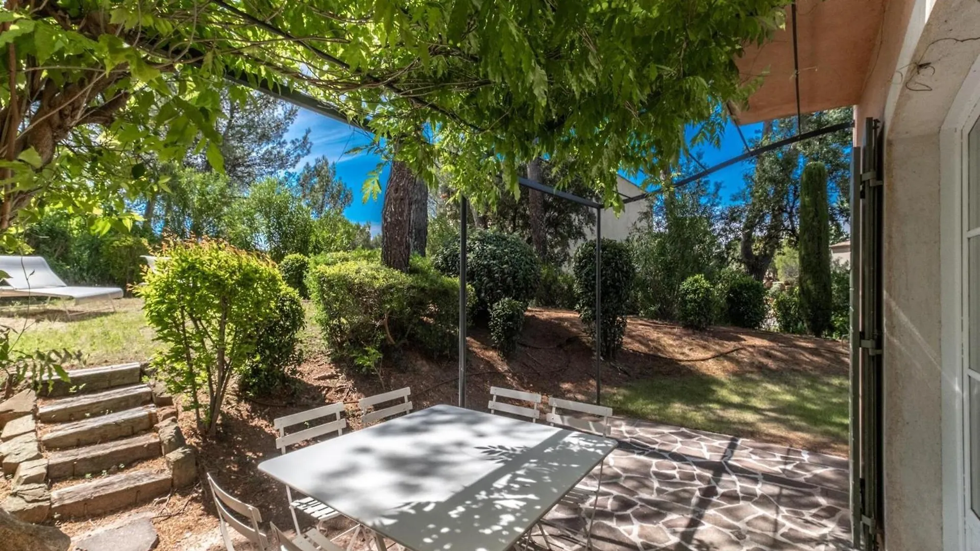 Terraced House In Domaine De Saint Endr Ol With Golf Spa And Communal Pool La Motte  0*, La Motte (Var)