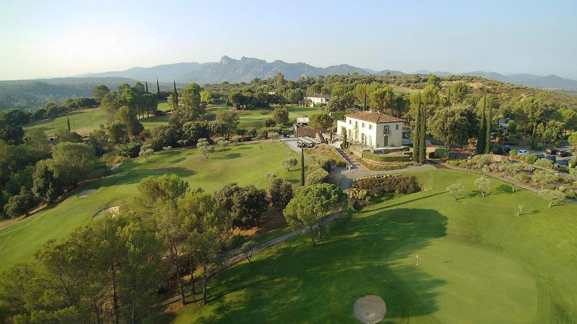 Terraced House In Domaine De Saint Endr Ol With Golf Spa And Communal Pool La Motte  0*, La Motte (Var)